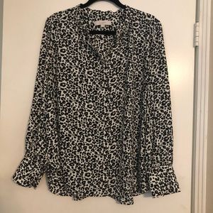 Loft XL leopard print button up top. Worn twice.